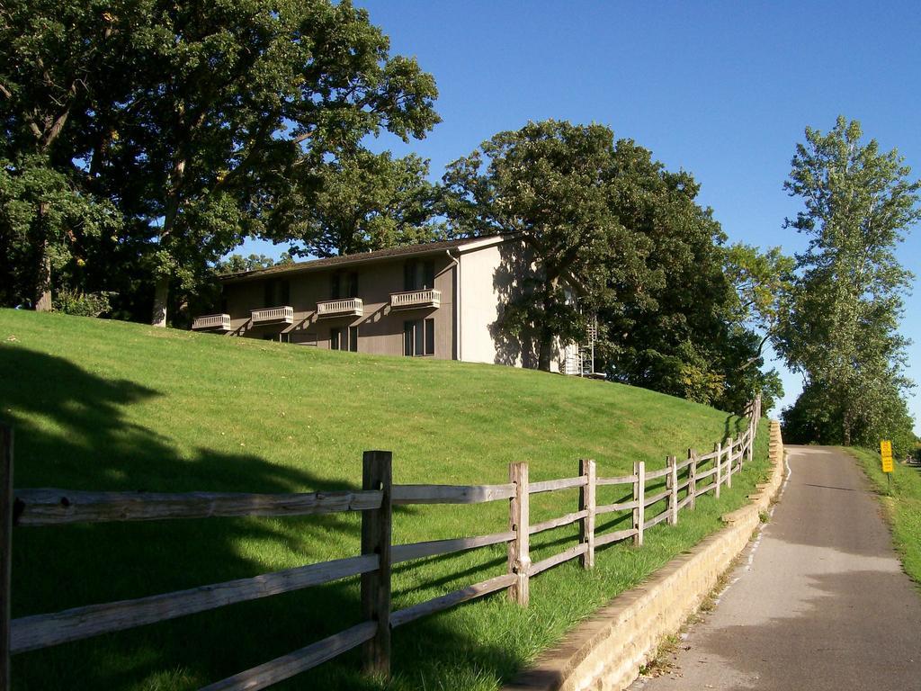 The Lodge Resort Hotel Forest City Exterior foto
